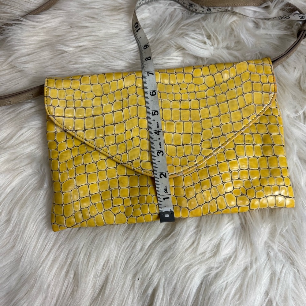 GiGi New York Handbag Handcrafted Womens Yellow Python Leather Bag - Picture 12 of 12
